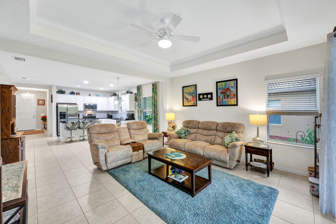 14534 Manchester Dr, Naples, FL 34114