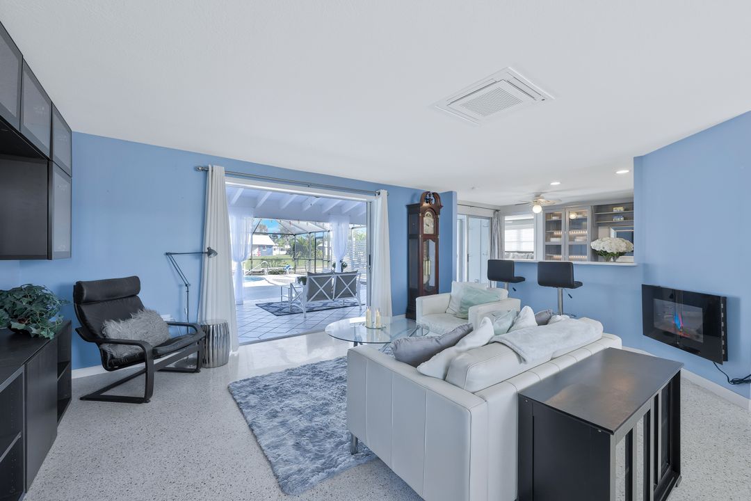 166 Cambridge Dr NW, Port Charlotte, FL 33952