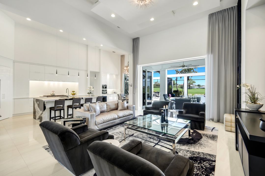 16438 Seneca Way, Naples, FL 34110