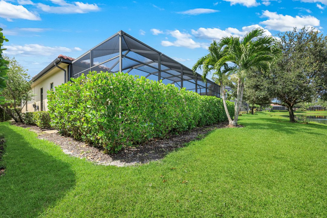9461 Napoli Ln, Naples, FL 34113