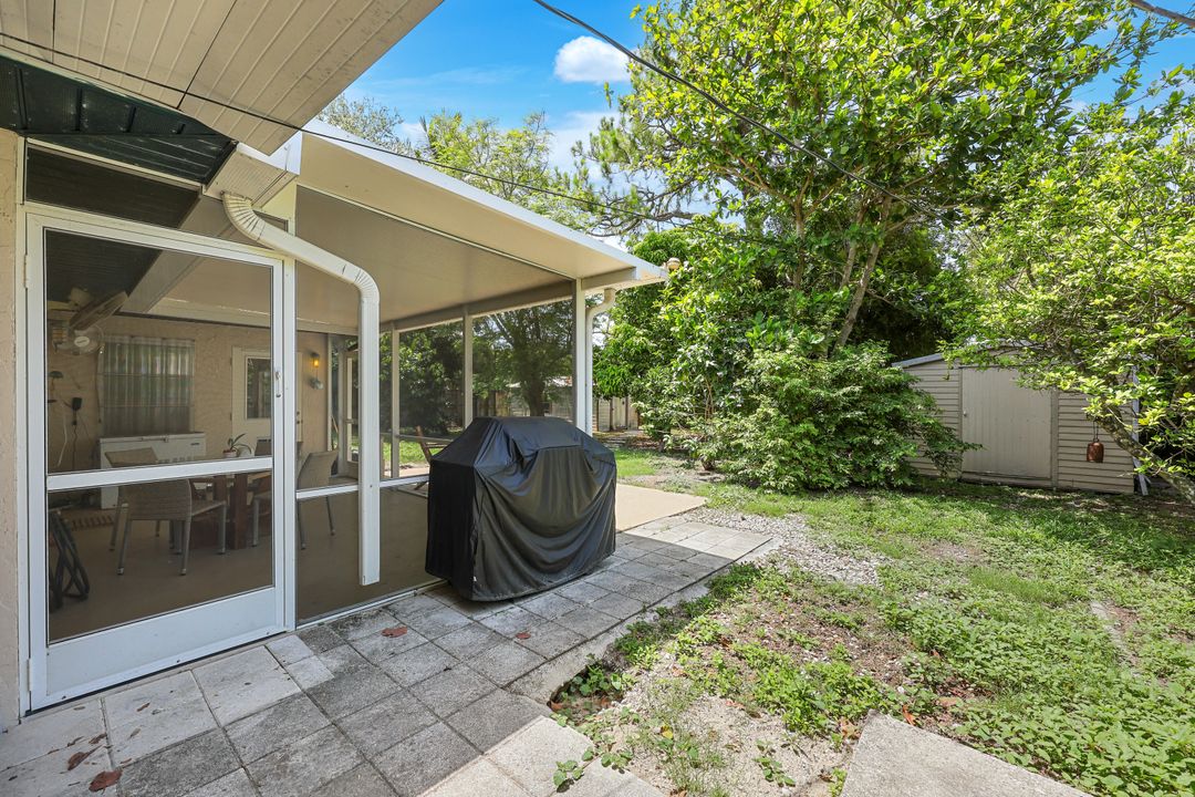 9863 Kentucky St, Bonita Springs, FL 34135