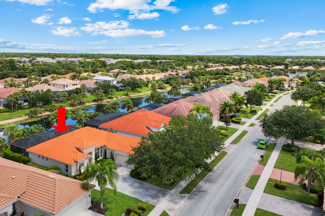 8223 Potomac Ln, Naples, FL 34104