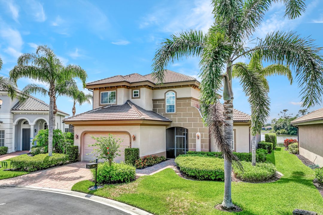 6172 Dogleg Dr, Naples, FL 34113