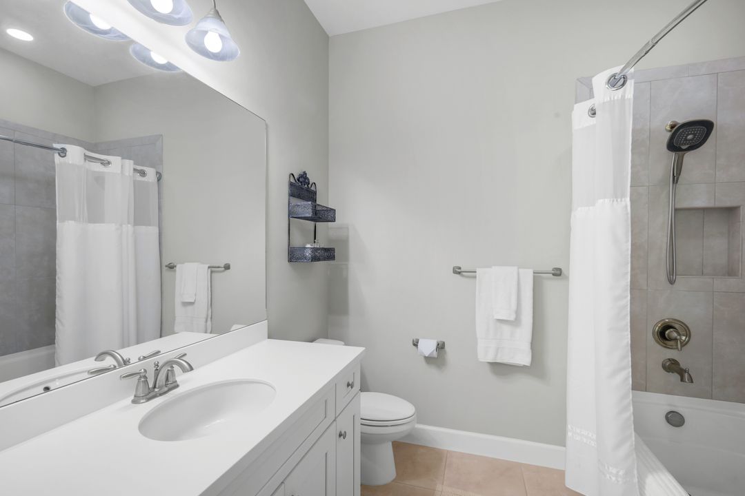 19687 Estero Pointe Ln, Fort Myers, FL 33908