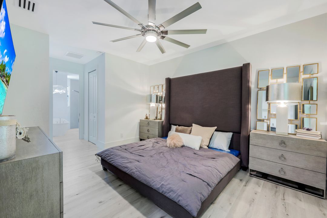 5995 Lancewood Way, Naples, FL 34116