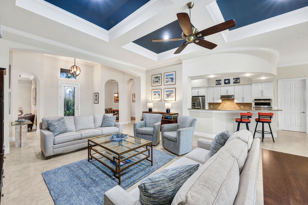 9314 Quarry Dr, Naples, FL 34120