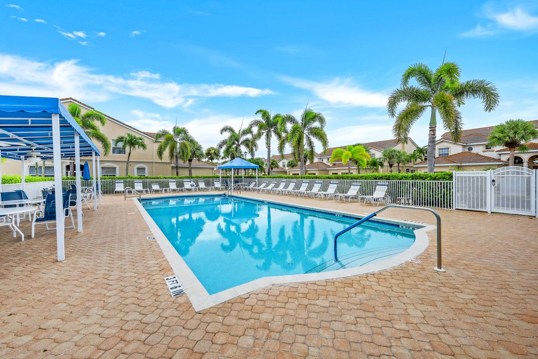 6816 Sterling Greens Dr #106, Naples, FL 34104