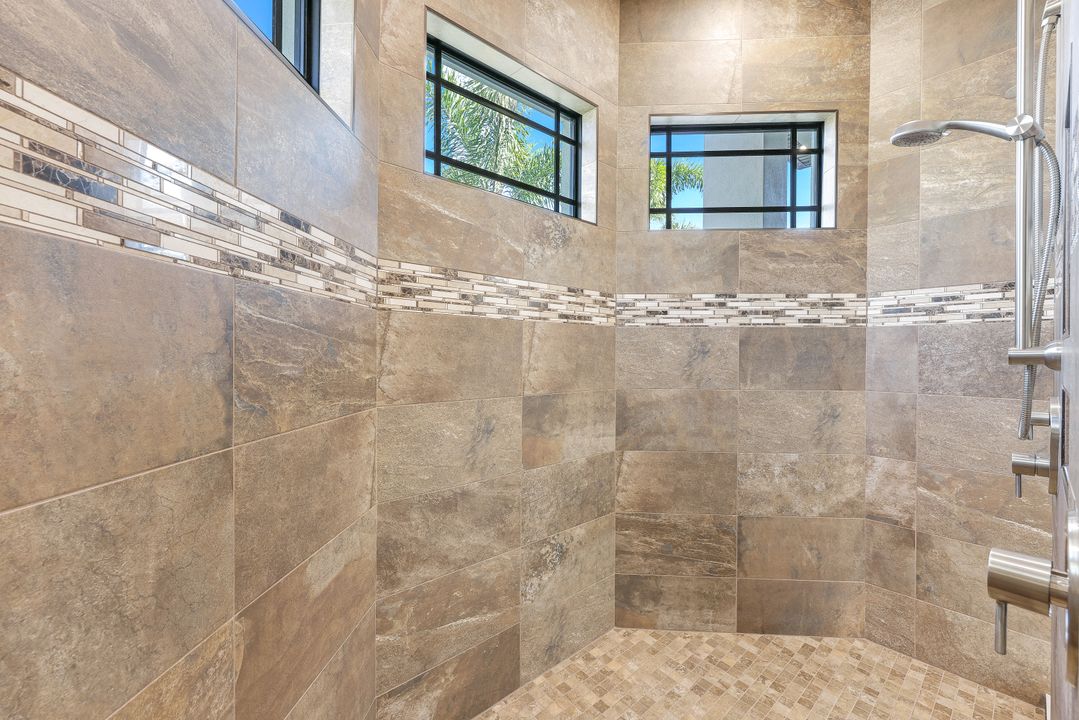 1932 SW 17th Ave, Cape Coral, FL 33991