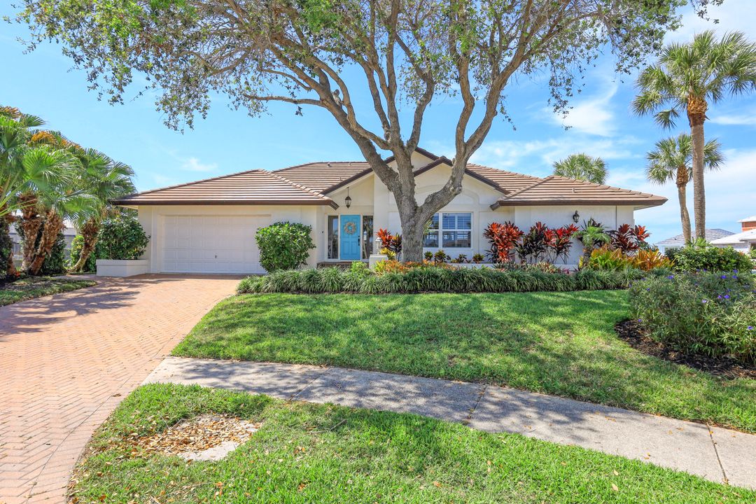 230 Geranium Ct, Marco Island, FL 34145