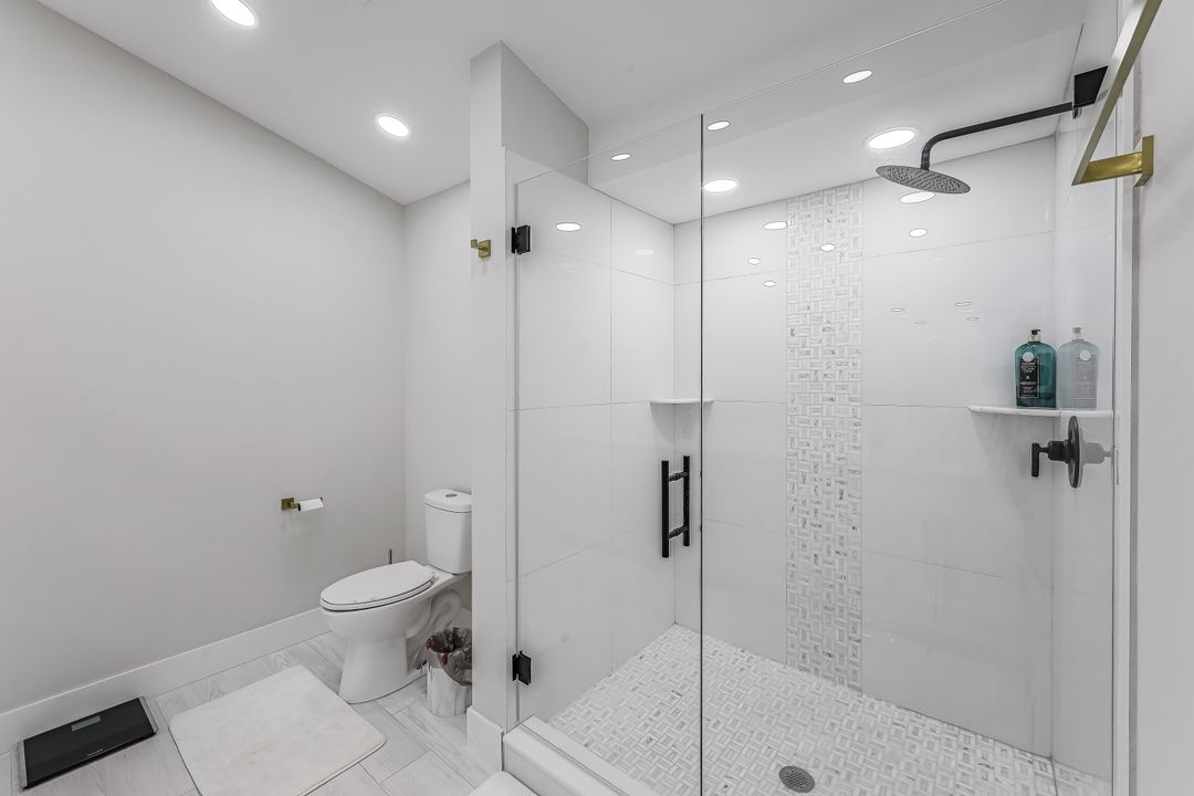 6641 Golden Gate Pkwy, Naples, FL 34105