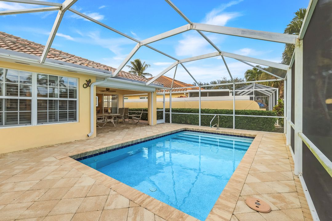 5058 Kingston Way, Naples, FL 34119