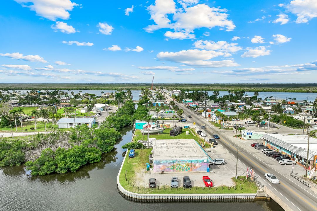4547 Pine Island Rd, Matlacha, FL 33993