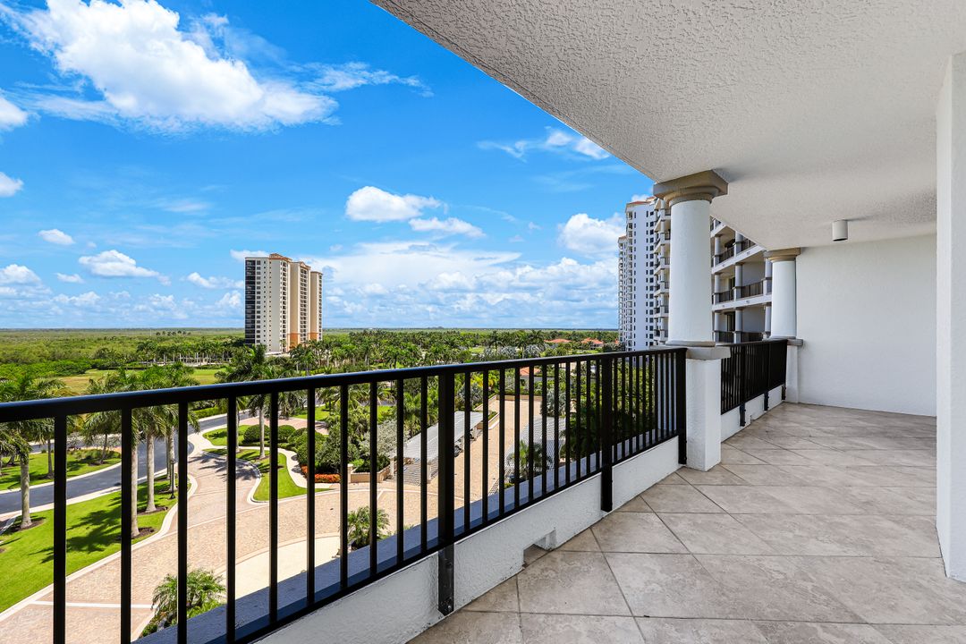 1050 Borghese Ln #605, Naples, FL 34114