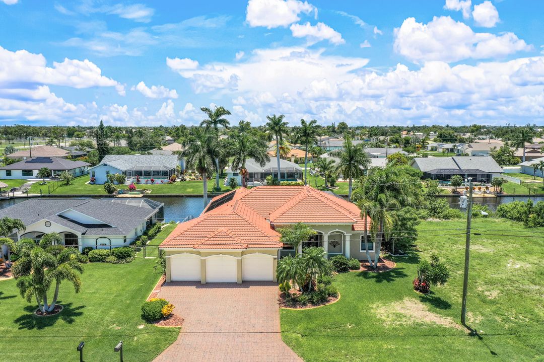 3412 SW 1st Pl, Cape Coral, FL 33914