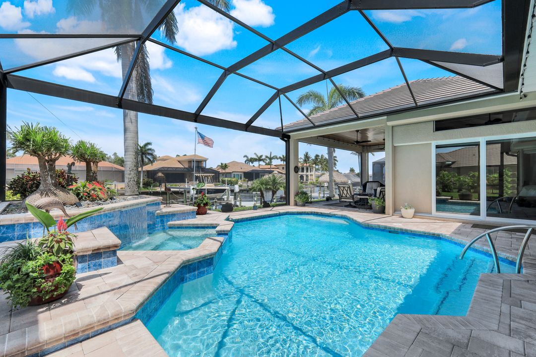 5606 Merlyn Ln, Cape Coral, FL 33914