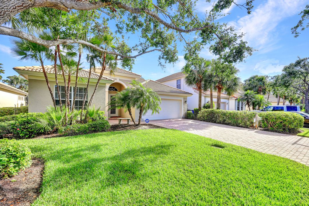 21981 Longleaf Trail Dr, Bonita Springs, FL 34135