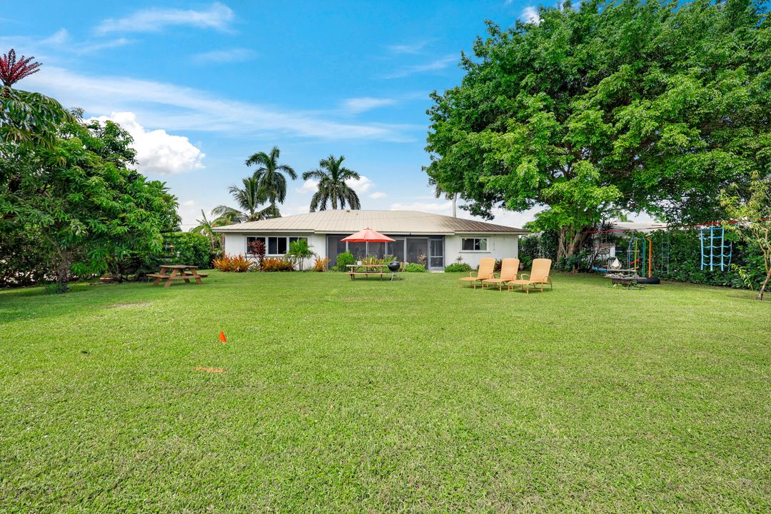 391 Torrey Pines Point, Naples, FL 34113