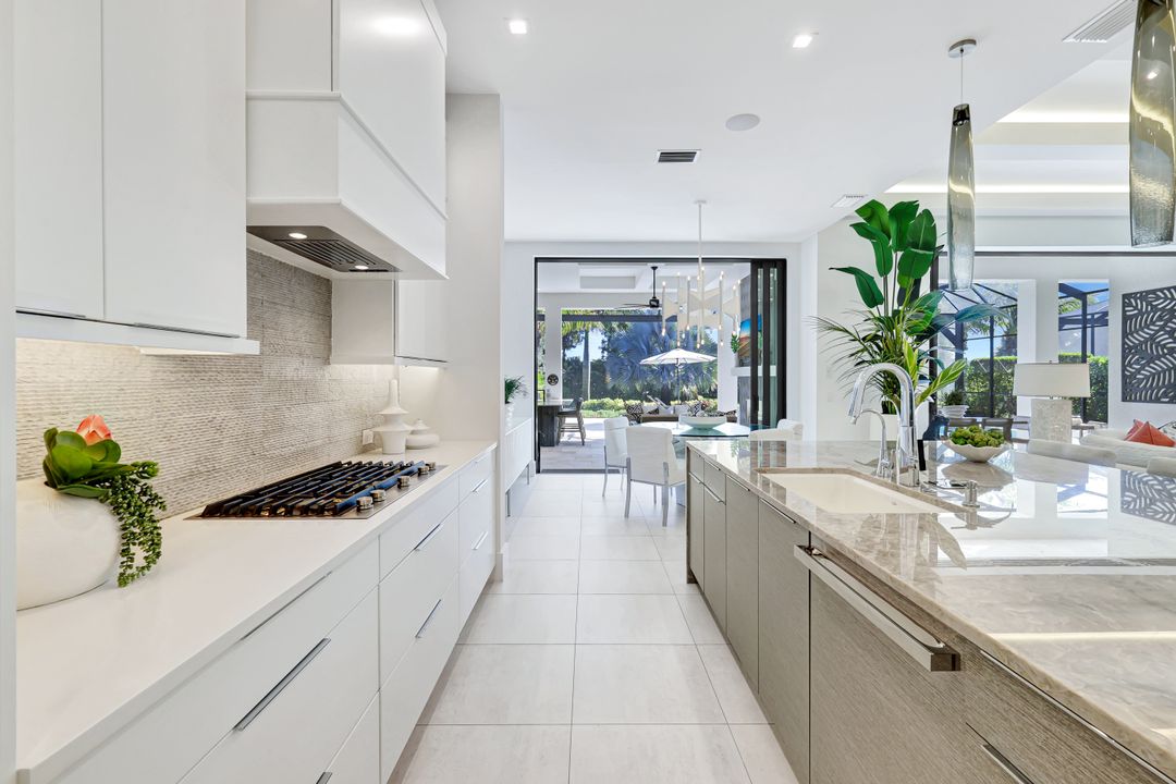 3124 Livorno Lane, Naples, FL 34110