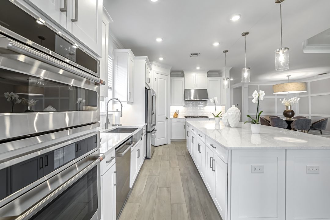 15653 Triesta Ln, Naples, FL 34114