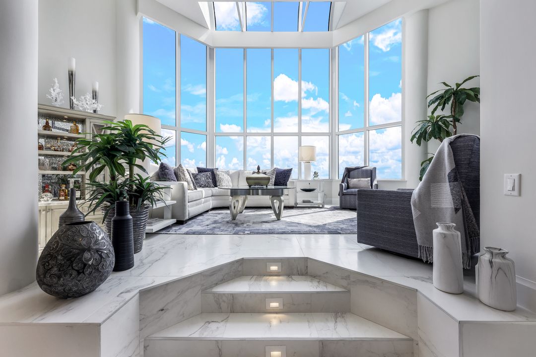 4041 Gulf Shore Blvd N #PH-6, Naples, FL 34103