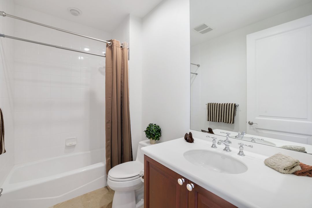 1050 Borghese Ln #106, Naples, FL 34114