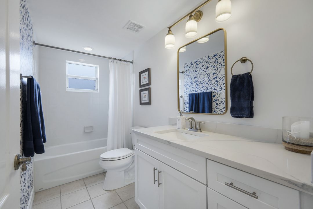 7822 Great Heron Way #201, Naples, FL 34104