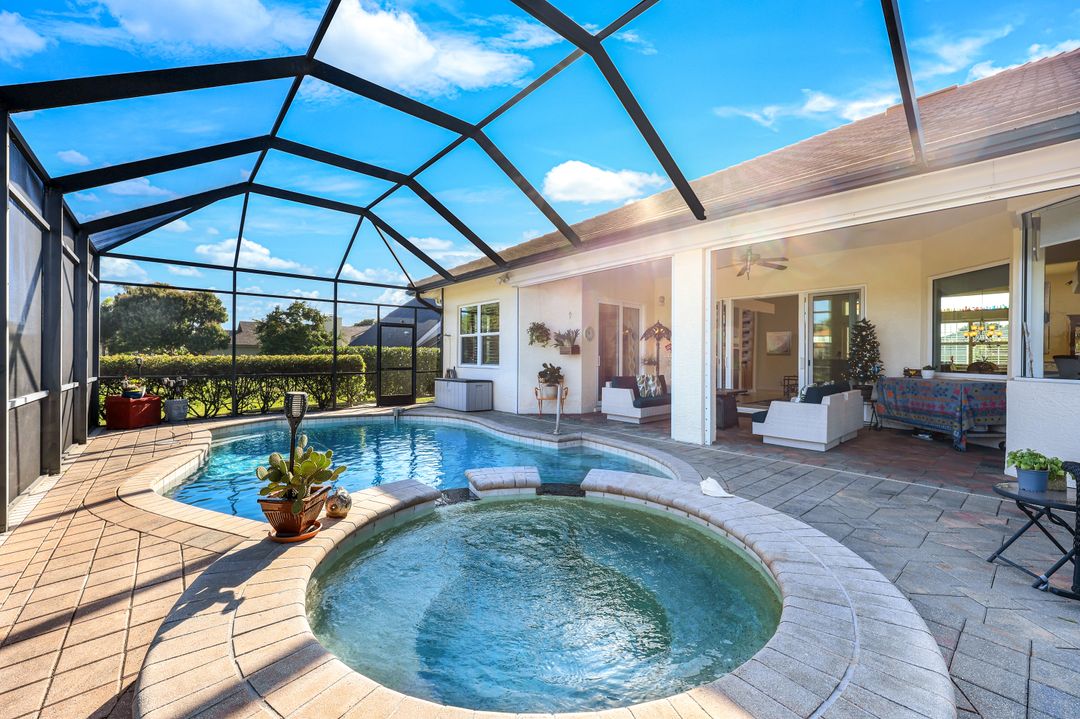 9852 Treasure Cay Ln, Bonita Springs, FL 34135