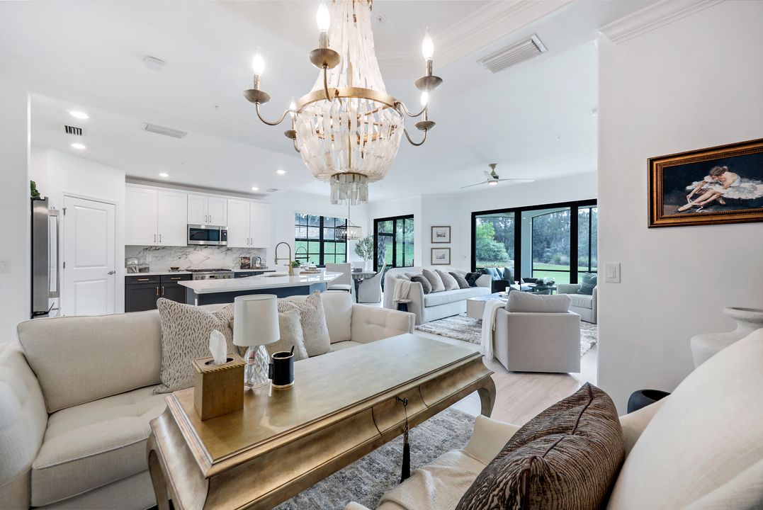 16348 Viansa Wy, Naples, FL 34110