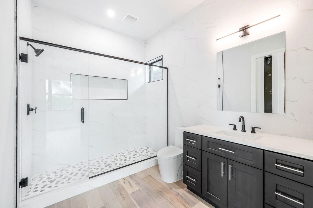 524 103rd Ave N, Naples, FL 34108