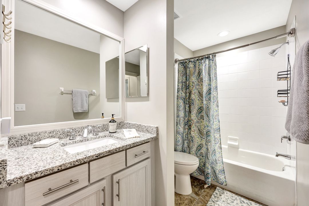 20800 Hammock Greens Ln #305, Estero, FL 33928
