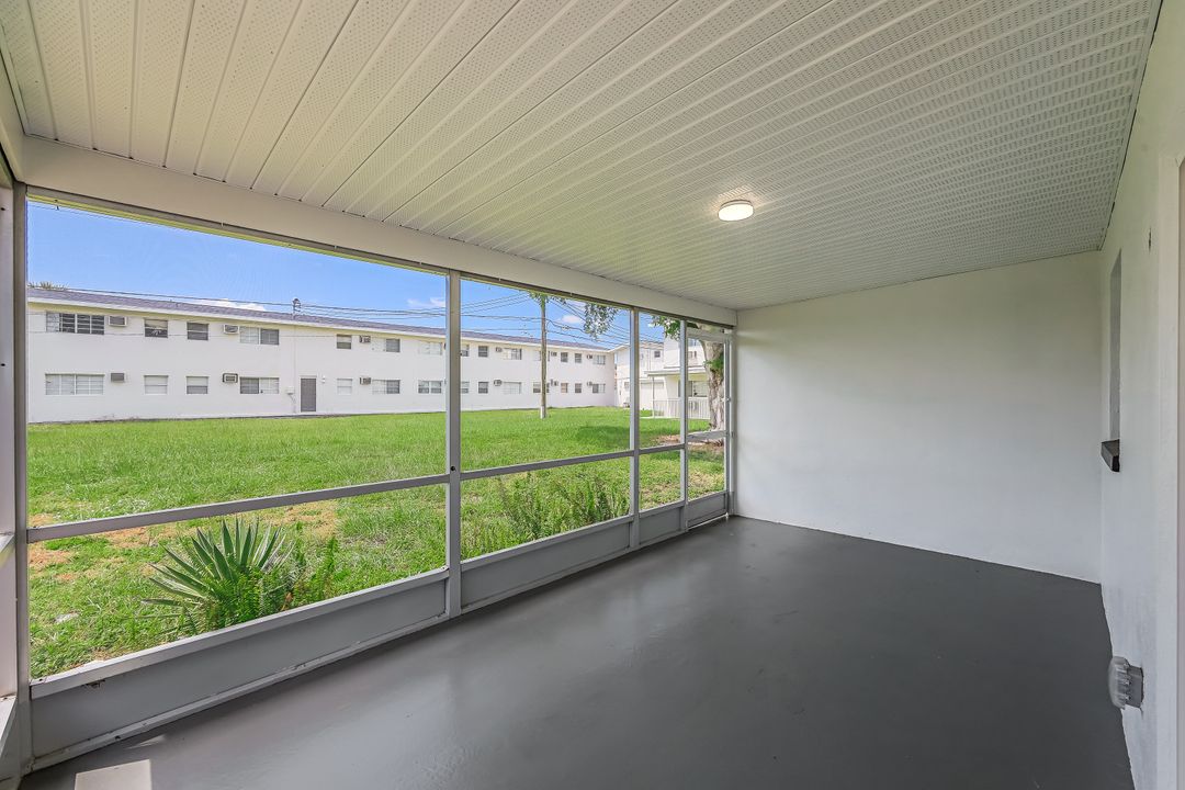 4906 York St, Cape Coral, FL 33904