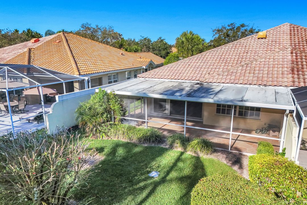 3239 Barbados Ln, Naples, FL 34119