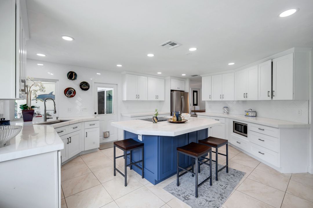 3480 19th Ave SW, Naples, FL 34117