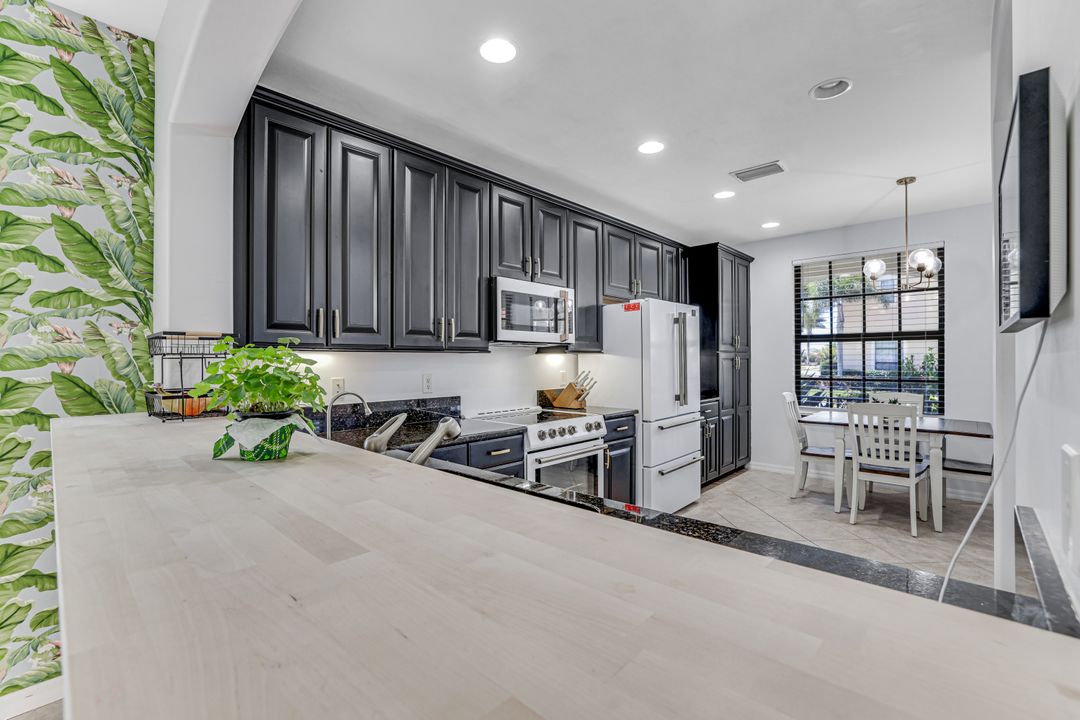 1307 Kendari Terrace, Naples, FL 34113