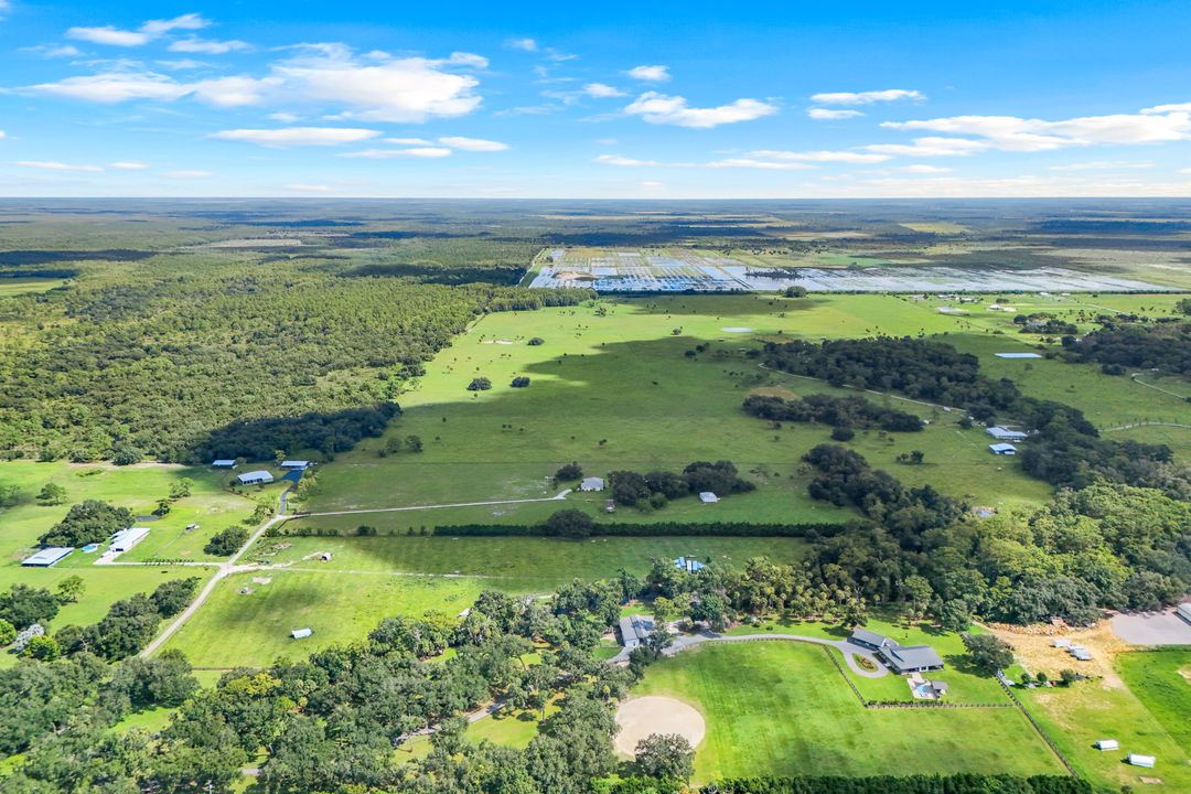 19080 Parkinson Rd, Alva, FL 33920