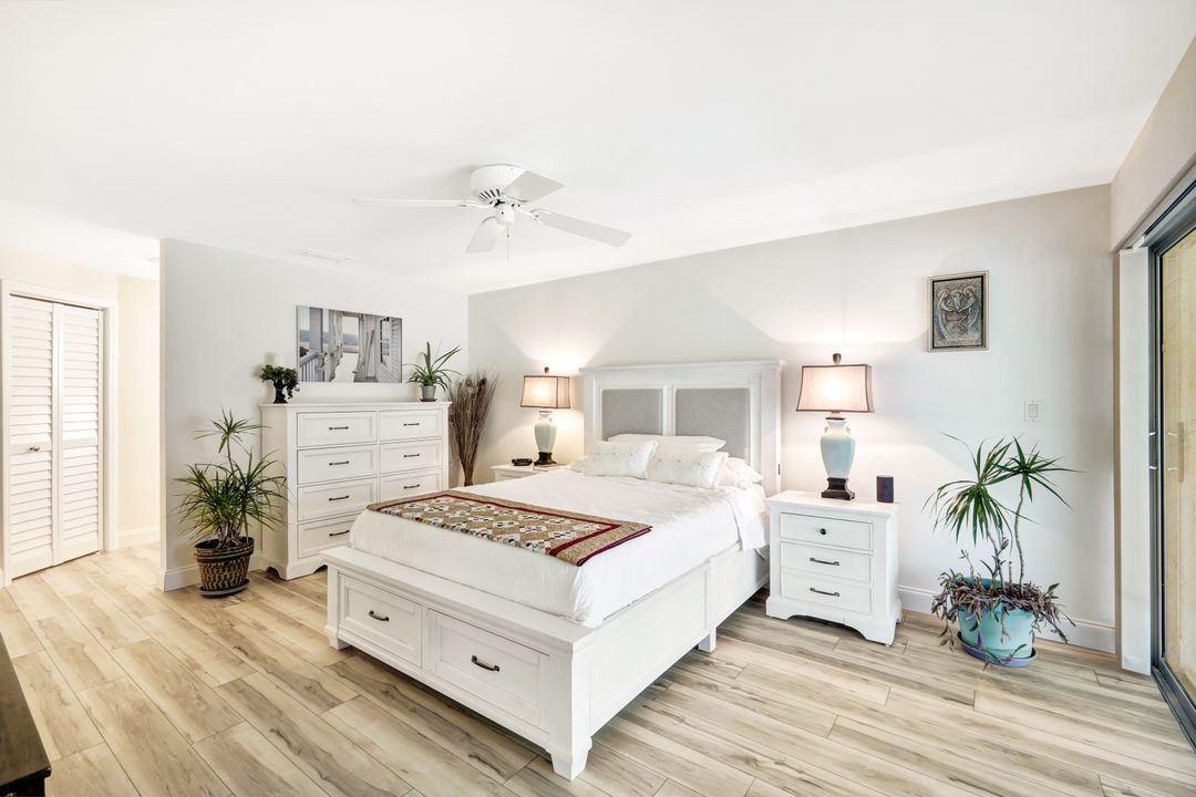 5301 SW 8th Pl, Cape Coral, FL 33914