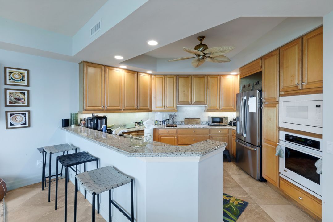 295 Grande Way #1405, Naples, FL 34110