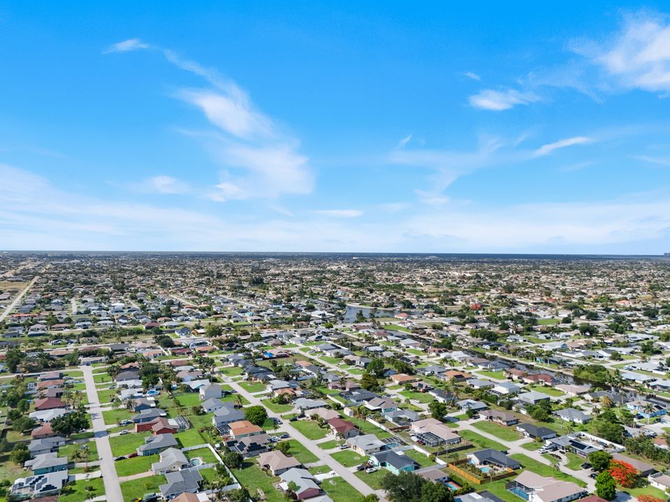 3320 SW 6th Ave, Cape Coral, FL 33914