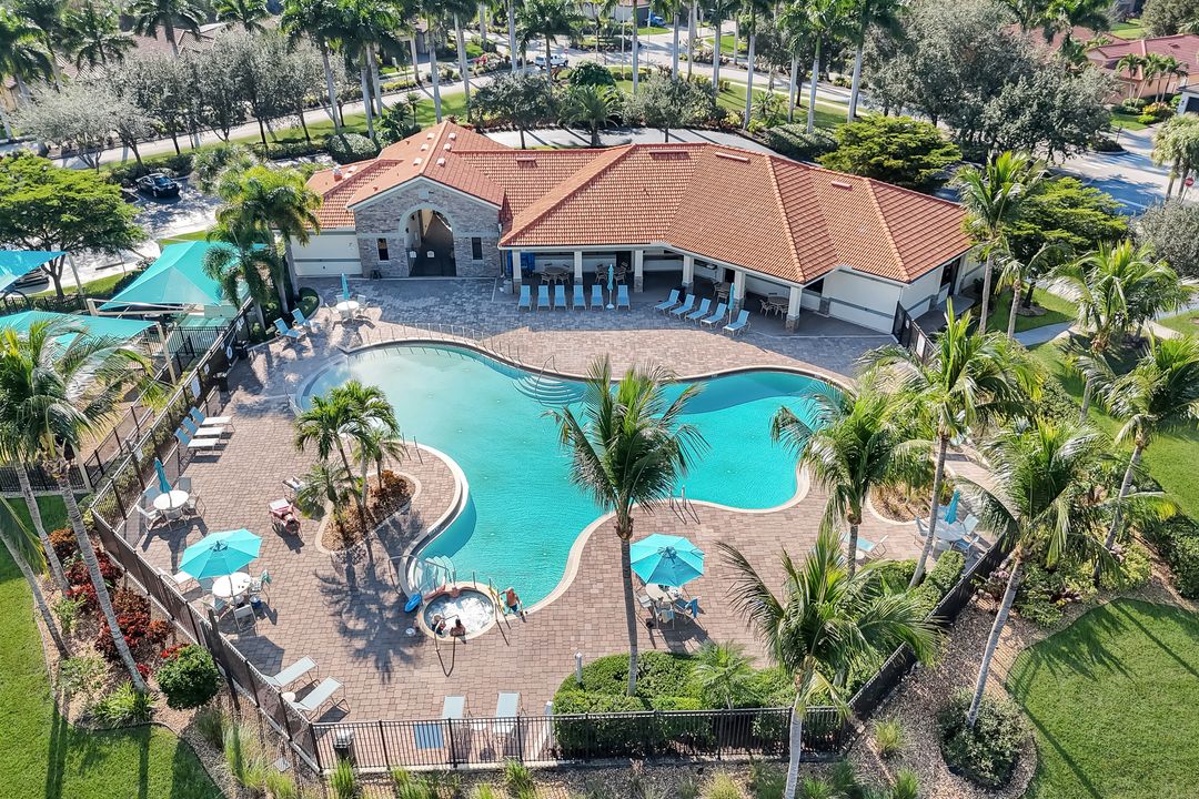 11050 Longwing Dr, Fort Myers, FL 33912