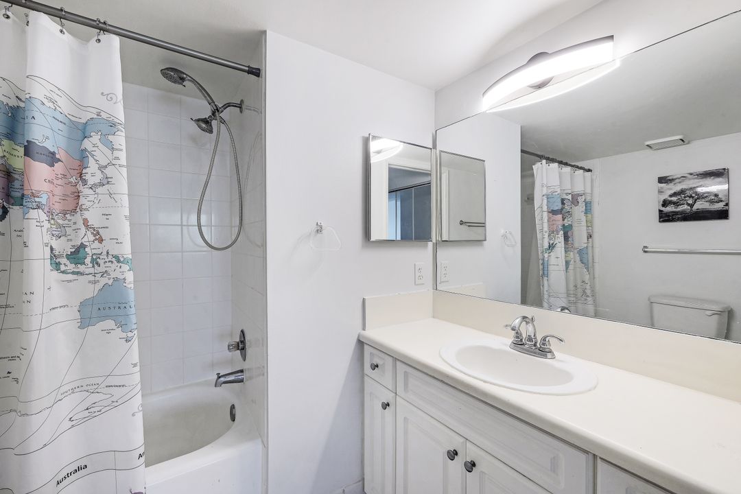 1160 Wildwood Lakes Blvd #9-205, Naples, FL 34104