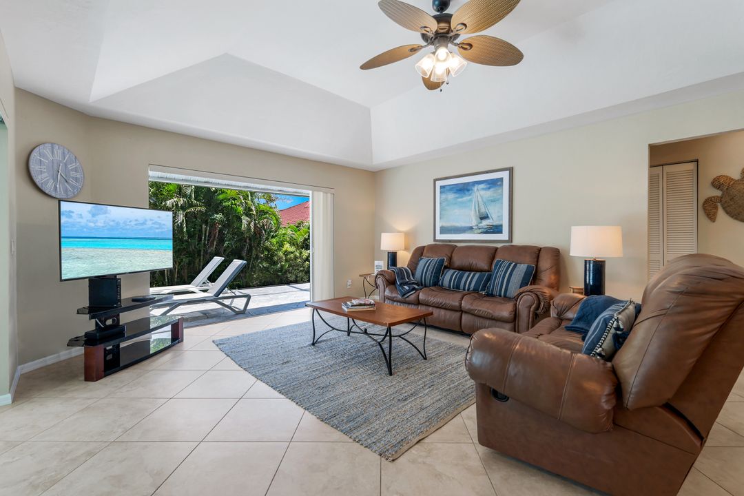 941 Ironwood Ct, Marco Island, FL 34145