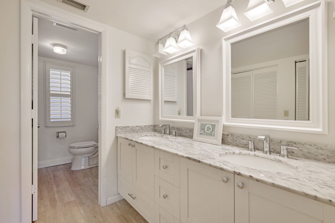 232 Memory Ln #4, Naples, FL 34112