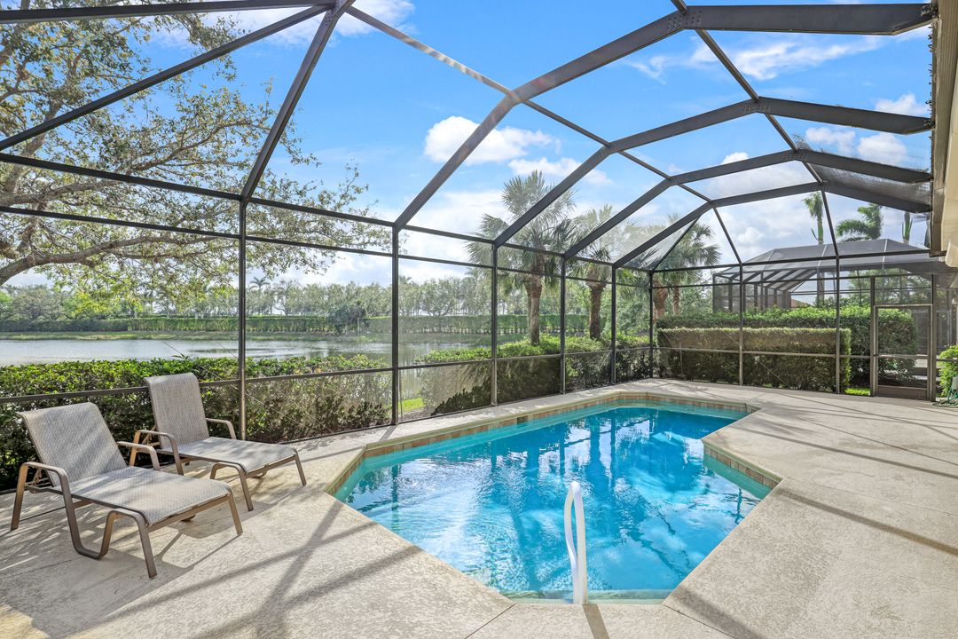 9956 St Moritz Dr, Miromar Lakes, FL 33913