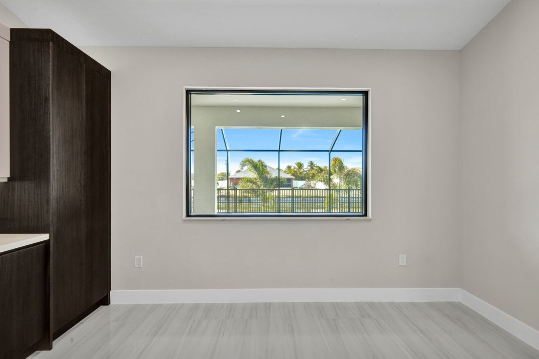 3210 SW 11th Pl, Cape Coral, FL 33914