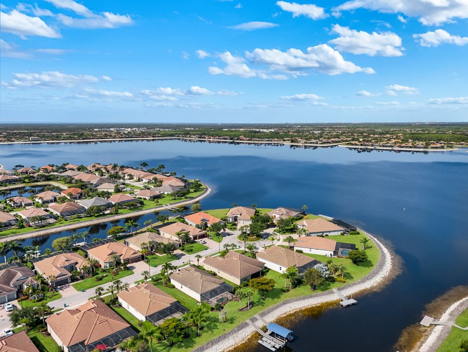 9179 Flint Ct, Naples, FL 34120