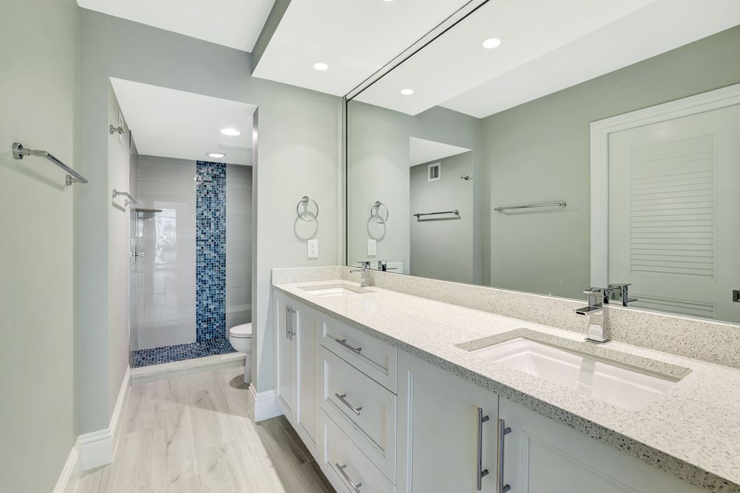 4401 Gulf Shore Blvd N #205, Naples, FL 34103