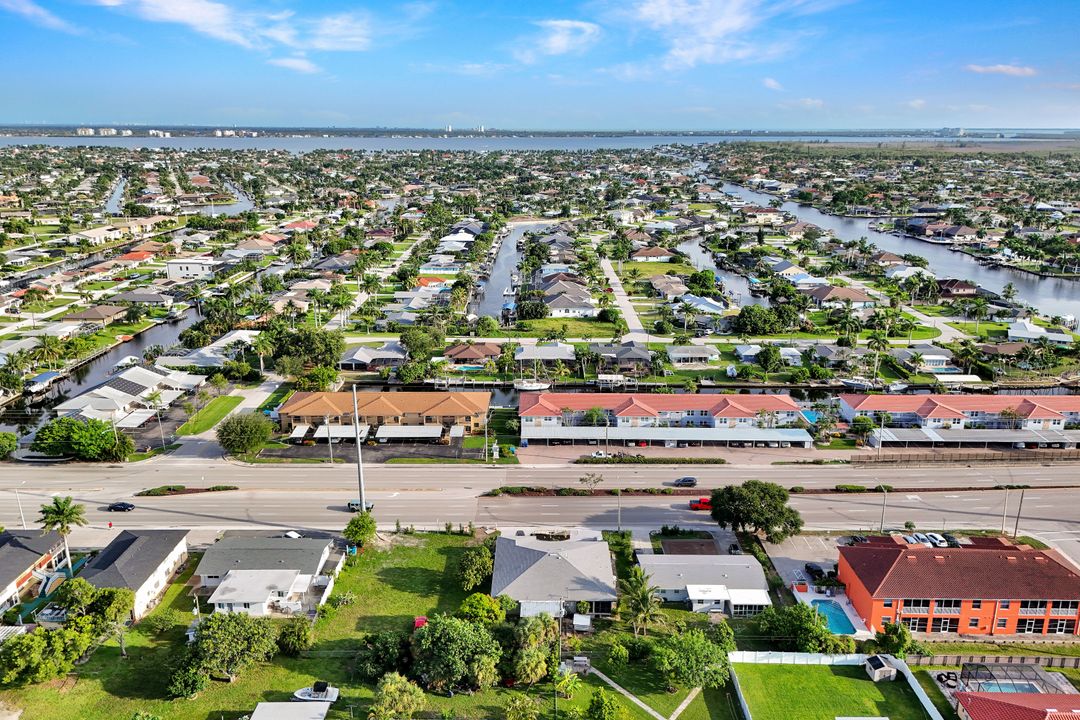 225 Cape Coral Pkwy E, Cape Coral, FL 33904