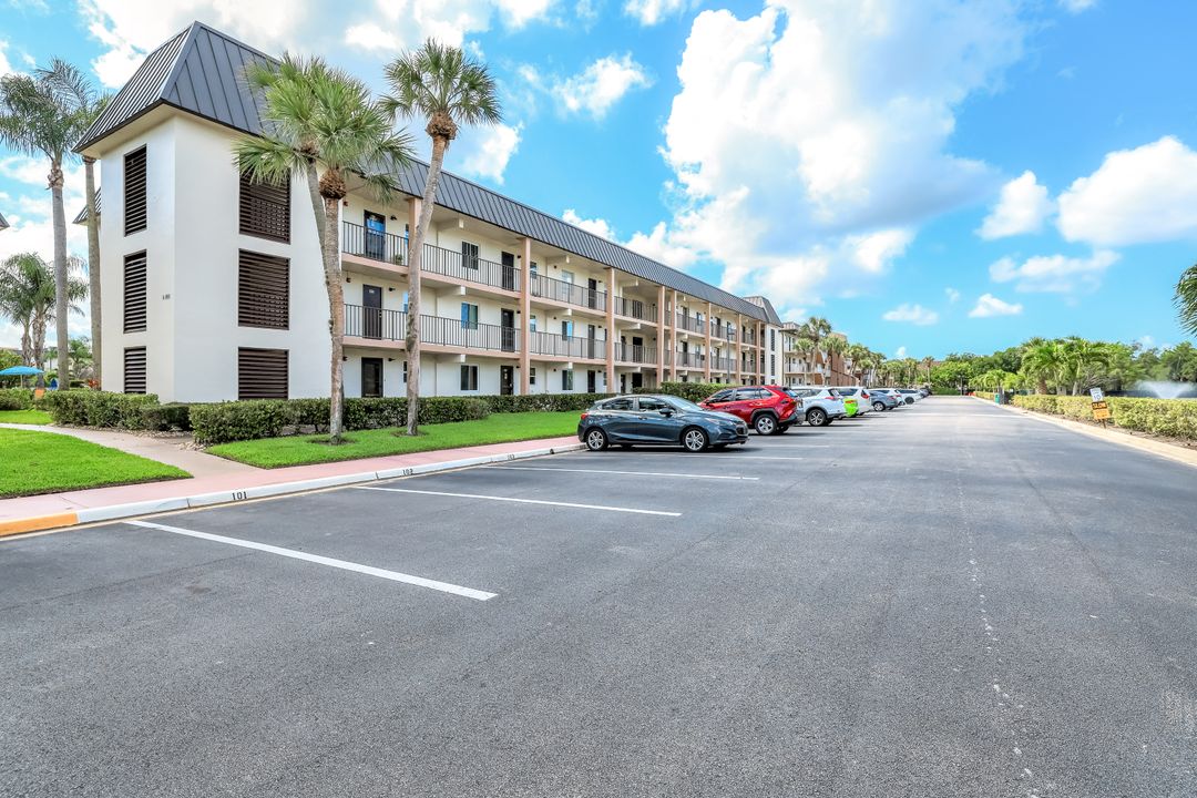 1000 Manatee Rd #A-306, Naples, FL 34114