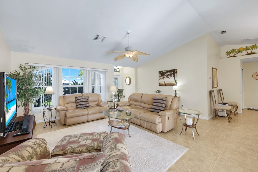 401 NW 18th Ave, Cape Coral, FL 33993