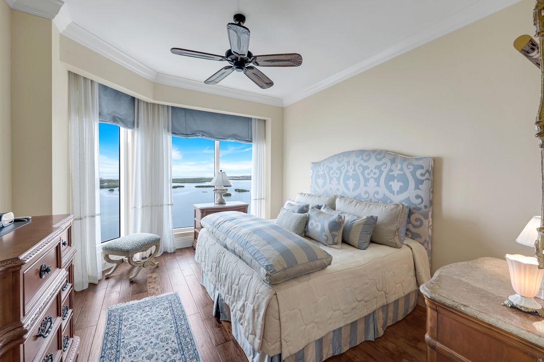 4951 Bonita Bay Blvd #PH302, Bonita Springs, FL 34134